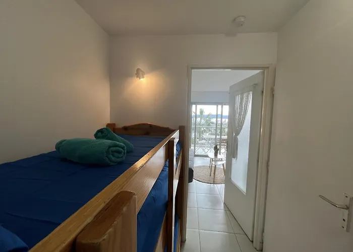 Le Capitole B 302, 26m2, Clim, 2 Adultes 2 Enfants * Fréjus
