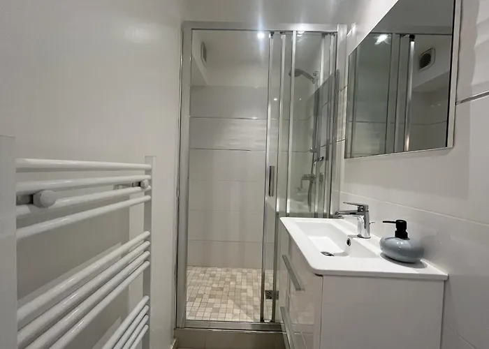 Le Capitole B 302, 26m2, Clim, 2 Adultes 2 Enfants 아파트 Fréjus