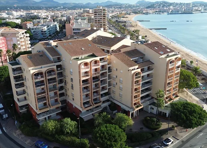 Le Capitole B 302, 26m2, Clim, 2 Adultes 2 Enfants Apartmán Fréjus