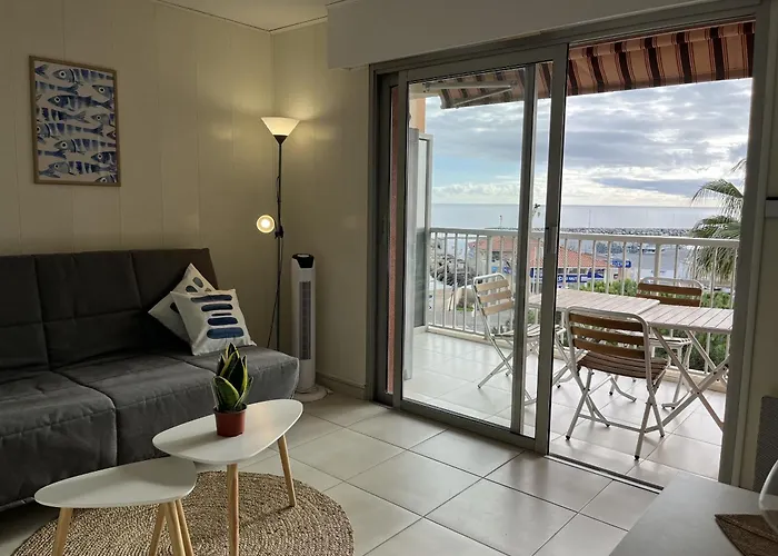 Le Capitole B 302, 26m2, Clim, 2 Adultes 2 Enfants Apartmán Fréjus